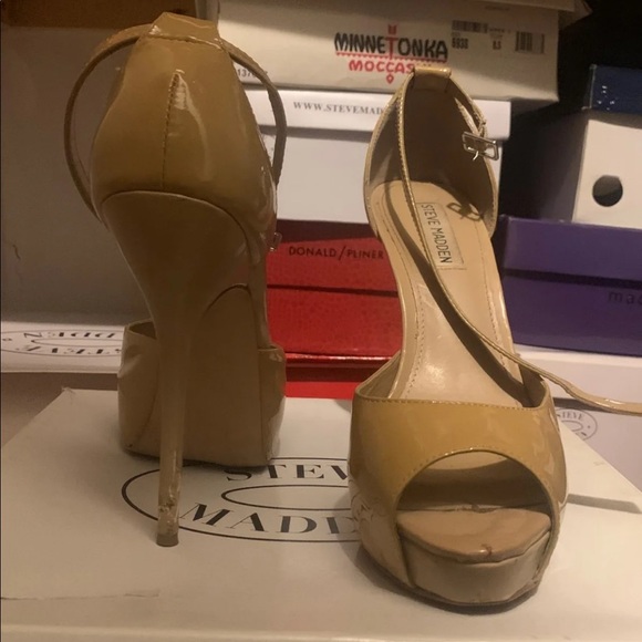 Heels - Picture 3 of 8